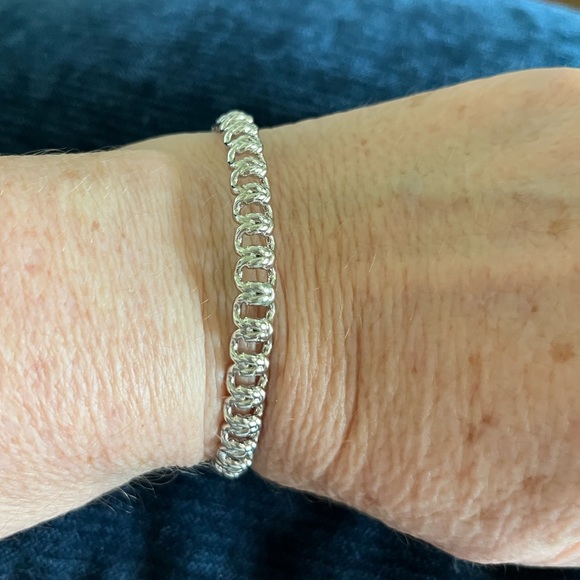 Kendra Scott Jewelry - Kendra Scott  small Fallyn cuff bracelet
